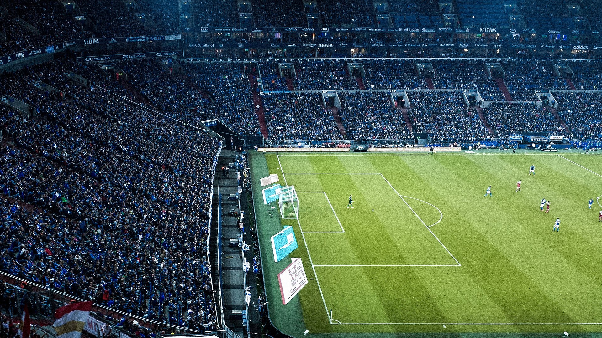 最炫的球衣：足球潮流引领者的潮品解析，足球球衣运动品牌